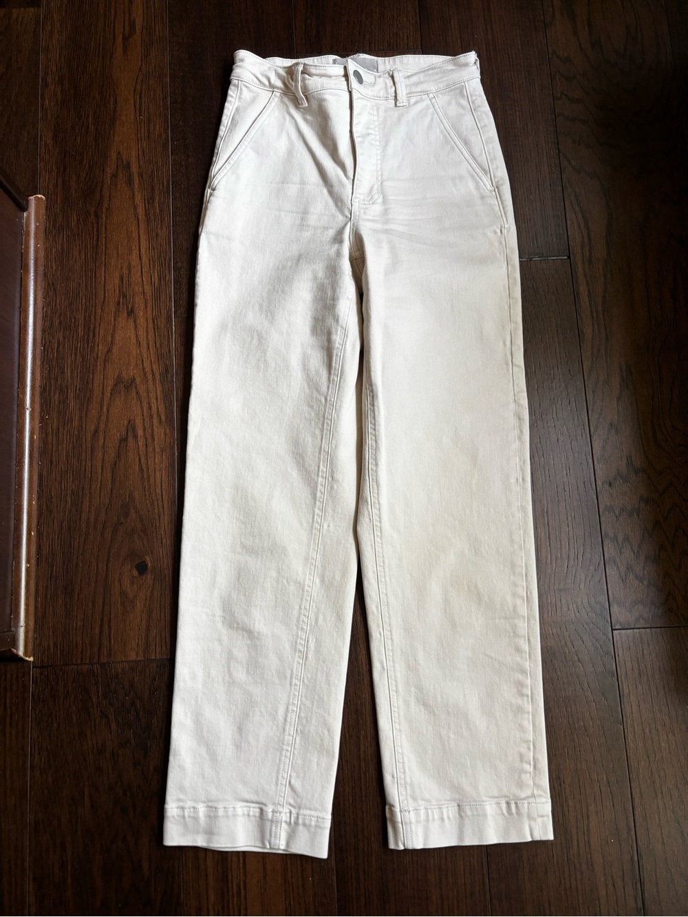 Everlane Straight Leg Crop in Sandstone - Picture 2 of 4